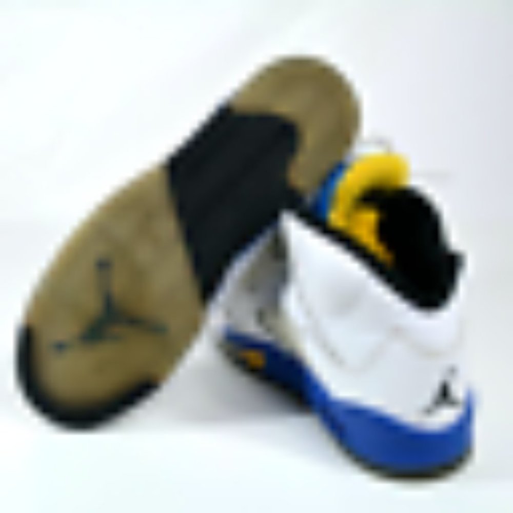 OG Jordans 5  Retro Laney  size 6.5 youth